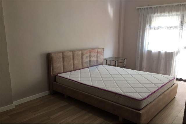 Tirane, jepet me qera apartament 1+1+A+BLK Kati 3, 100 m² 500  (Rruga e Kavajes)