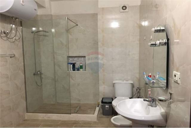 Tirane, jepet me qera apartament 1+1+A+BLK Kati 3, 100 m² 500  (Rruga e Kavajes)