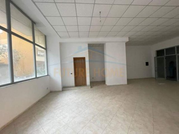 Durres, ofert ambjent biznesi Kati 0, 100 m² 500 Euro (Vollga, Durres)