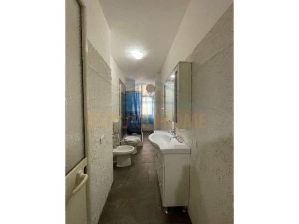 Durres, jepet me qera apartament 1+1 Kati 2, 60 m² 350 Euro (Vollga, Durrës)