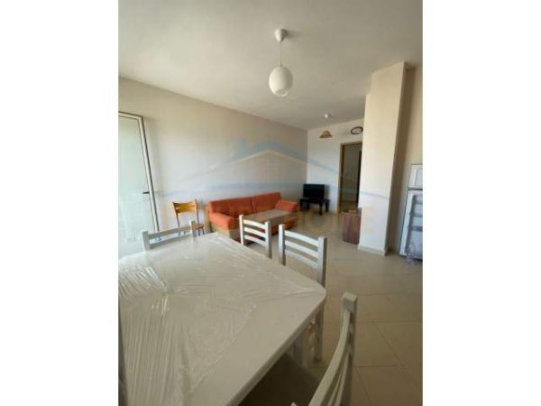 Durres, jepet me qera apartament 2+1 Kati 10, 90 m² 500 Euro (Vollga, Durres)