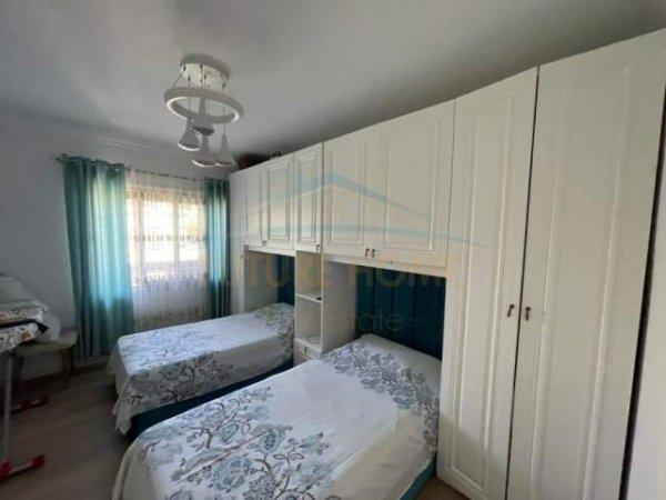 Durres, shitet apartament 2+1 Kati 2, 115 m² 140.000 Euro (Plazh-Hekurudha, Durres)