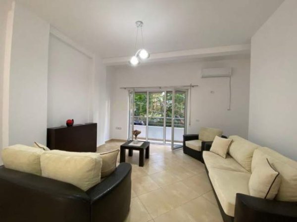 Tirane, jap me qera apartament 1+1+BLK Kati 1, 68 m² 430 Euro (Xhon Kenedi)
