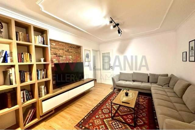 Tirane, jepet me qera apartament 2+1 Kati 5, 60 m² 800 Euro (Liceu Artistik)