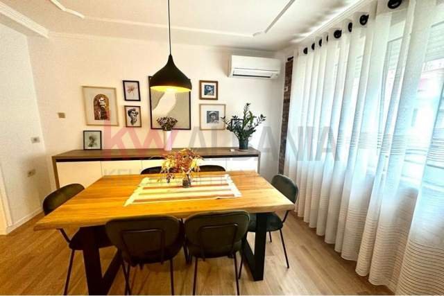 Tirane, jepet me qera apartament 2+1 Kati 5, 60 m² 800 Euro (Liceu Artistik)