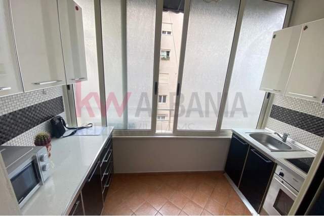 Tirane, jepet me qera garsonier Kati 5, 37 m² 38.000 Leke (Rruga Teodor Keko)