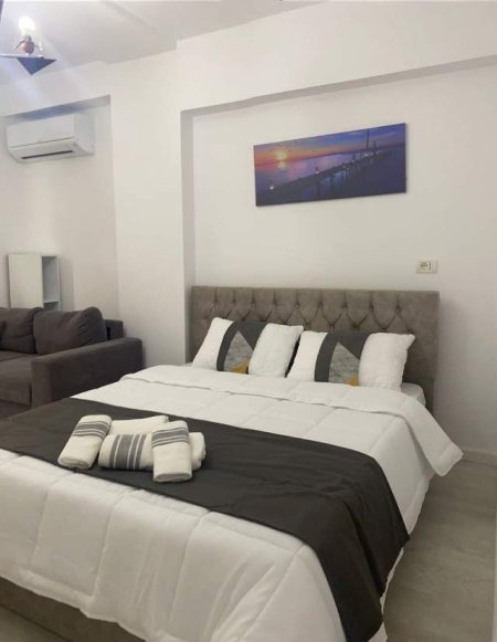 Tirane, jepet me qera apartament Kati 2, 40 m² 450 Euro (Rruga Zef Jubani)
