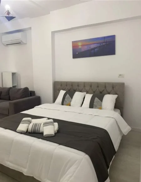 Tirane, jepet me qera Kati 2, 500 Euro (📍Rruga Zef Jubani)