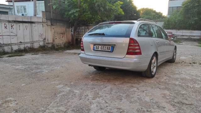 Tirane, shes makine Mercedes-Benz Viti 2005, 4.700 Euro