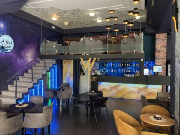 Tirane, shitet bar-kafe Kati 0, 180 m² 350.000 Euro (unaza e re)