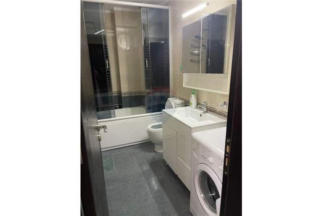 Tirane, jepet me qera apartament 1+1+BLK Kati 3, 70 m² 550 Euro (pallatet agimi)