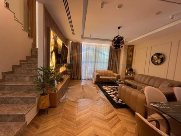 Durres, shitet Vile 2 Katshe Kati 2, 584 m² 1.250.000 Euro (San Pietro)