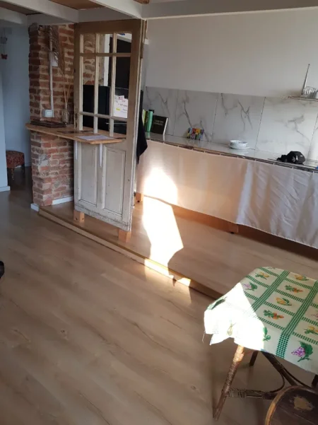 Tirane, jepet me qera garsonier 1+1 Kati 3, 40 m² 500 € (Rruga Mihal Duri)