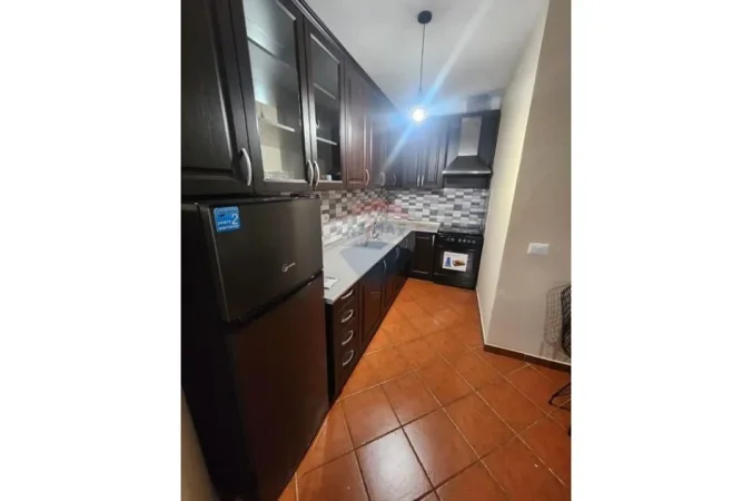Tirane, jepet me qera apartament 1+1+Ballkon Kati 9, 56 m² 450 € (Irfan Tomini)