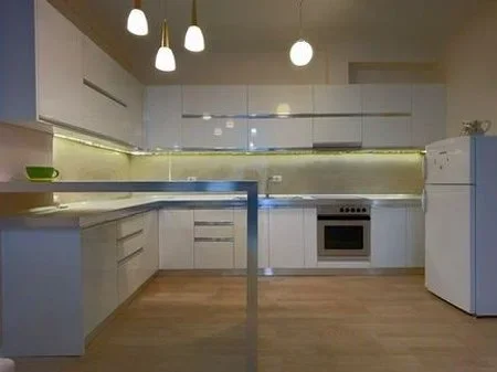 Tirane, jepet me qera apartament 2+1 Kati 5, 82 m² 650 € 