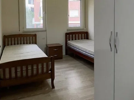 Tirane, jepet me qera apartament 2+1 Kati 5, 82 m² 650 € 