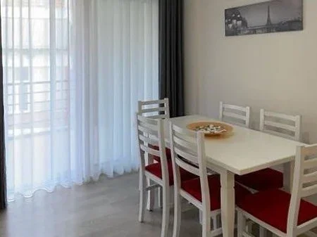Tirane, jepet me qera apartament 2+1 Kati 5, 82 m² 650 € 