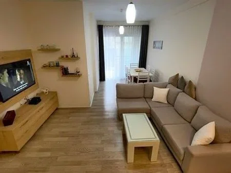 Tirane, jepet me qera apartament 2+1 Kati 5, 82 m² 650 € 