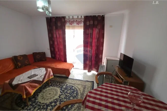 Tirane, jepet me qera apartament 2+1 Kati 5, 490 € (Kristal Center)