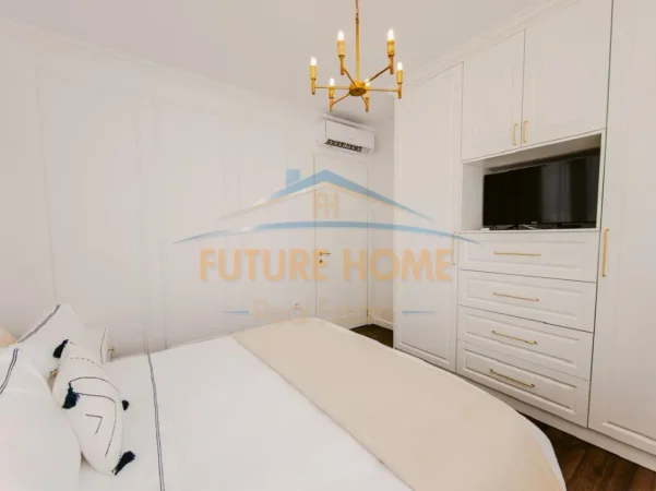 Tirane, jepet me qera apartament 1+1 Kati 9, 70 m² 620 € (prane VILA L-2)