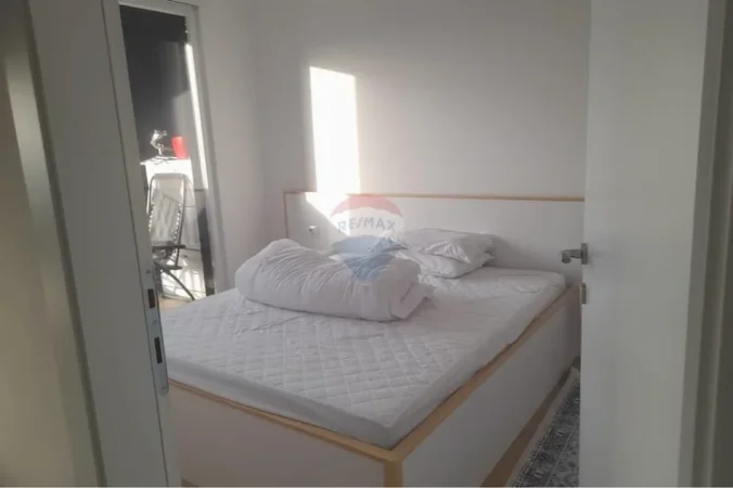 Tirane, jepet me qera apartament 1+1+Ballkon , 50 m² 450 € (Spitali Amerikan 3)