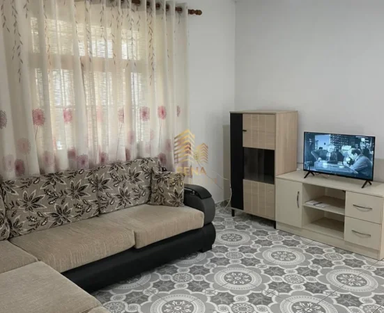 Tirane, jepet me qera apartament 1+1 Kati 1, 70 m² 320 € (Yzberisht)