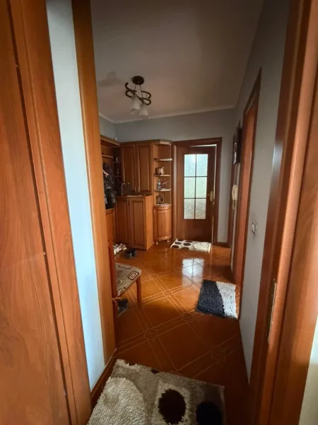 Tirane, shitet apartament 2+1+Ballkon Kati 7, 74 m² 230.000 € (KOMUNA E PARISIT)