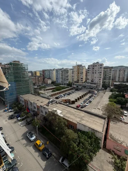 Tirane, shitet apartament 2+1+Ballkon Kati 7, 74 m² 230.000 € (KOMUNA E PARISIT)