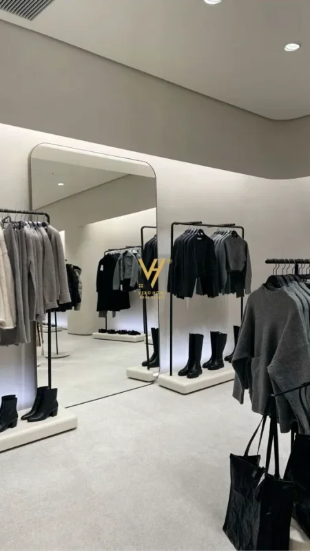 Tirane, shitet dyqan Kati -1, 50 m² 206.000 € (BULEVARDI BAJRAM CURRI)