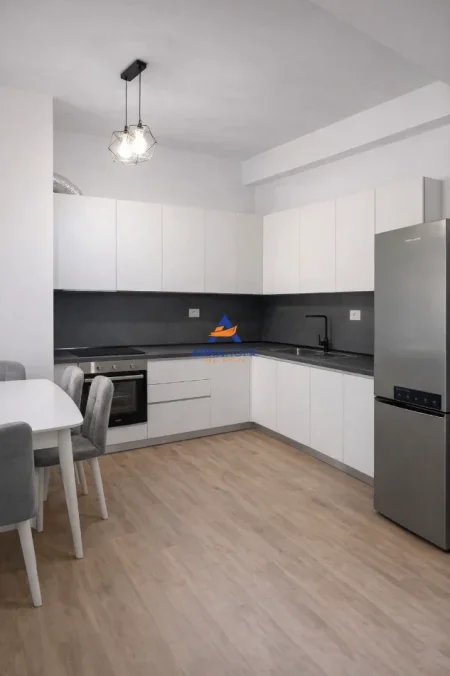 Tirane, shitet apartament 1+1+Ballkon Kati 5, 63 m² 122.000 € 