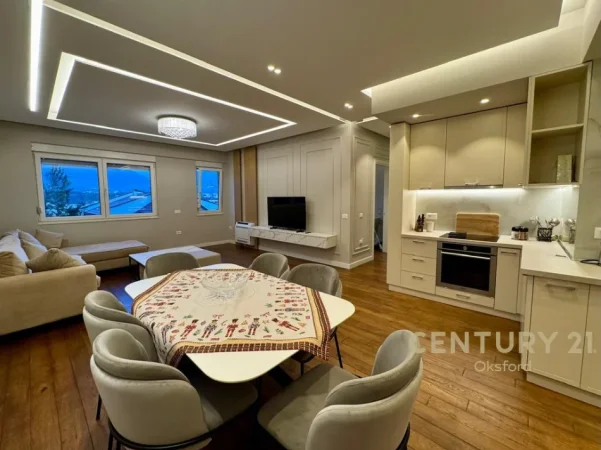 Tirane, jepet me qera apartament 3+1+Ballkon Kati 3, 145 m² 1.700 € (liqeni i thate)