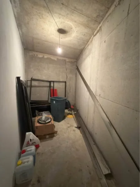 Tirane, jepet me qera ambjent biznesi Kati 0, 48 m² 920 € (rruga petrela)