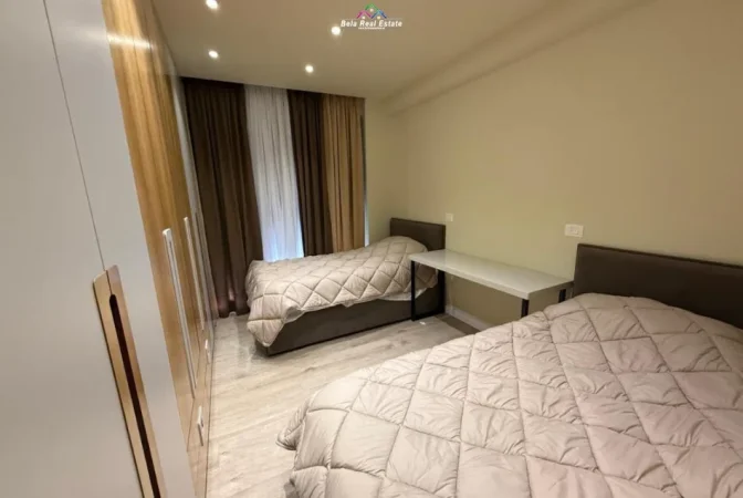 Tirane, jepet me qera apartament 2+1 Kati 6, 95 m² 700 € (Rruga Xhanfize Keko)