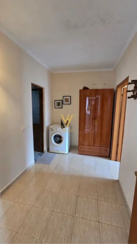 Tirane, shitet apartament 1+1+Ballkon Kati 4, 53 m² 95.000 € (ALI DEMI)
