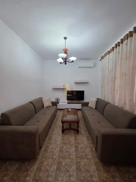 Tirane, jepet me qera apartament 1+1 Kati 1, 70 m² 300 € (Kodra e Priftit)