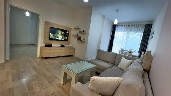 Tirane, jepet me qera apartament 2+1 Kati 5, 82 m² 650 € 