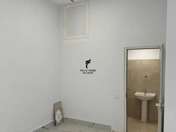 Tirane, shitet dyqan Kati 0, 38 m² 192.000 € (MINE PEZA)