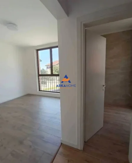 Tirane, jepet me qera apartament 3 Katshe Kati 3, 360 m² 2.626 € 