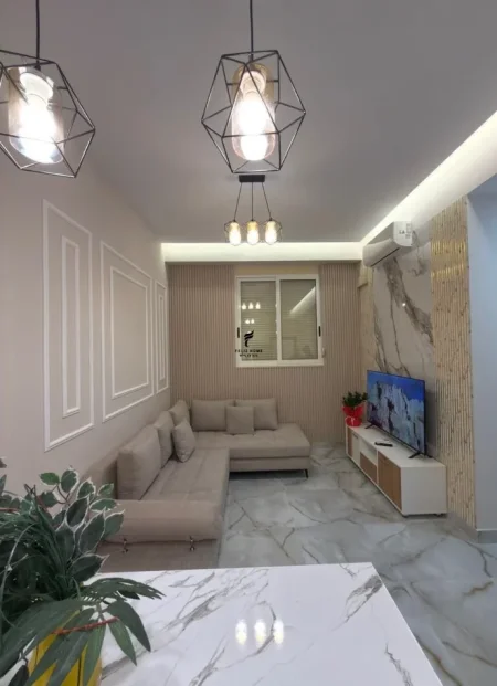 Tirane, jepet me qera apartament 1+1 Kati 1, 54 m² 550 € (KODRA E DIELLIT)