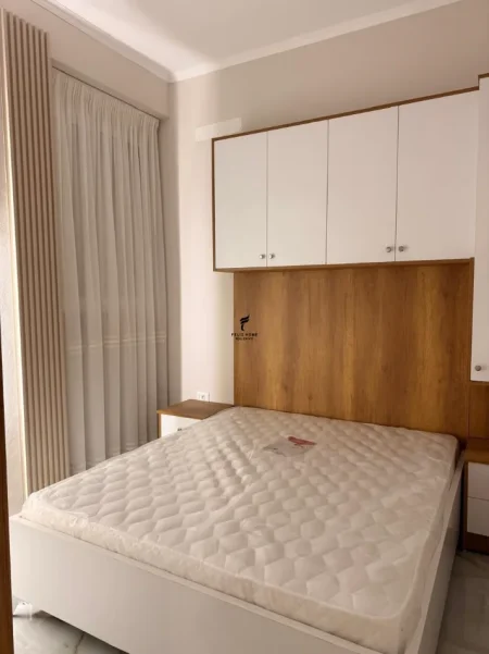 Tirane, jepet me qera apartament 1+1 Kati 1, 54 m² 550 € (KODRA E DIELLIT)