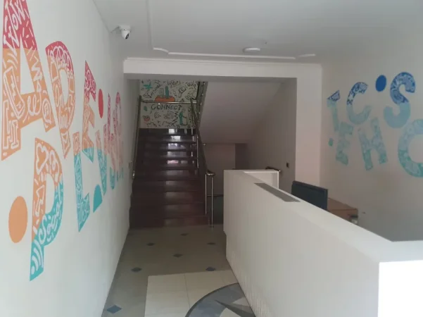 Tirane, shitet ambjent biznesi Kati 0, 350 m² 1.500.000 € (Rruga Sami Frasheri)