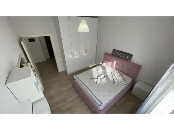 Tirane, jepet me qera apartament 2+1+Ballkon Kati 5, 83 m² 650 € (Kodra e Diellit)