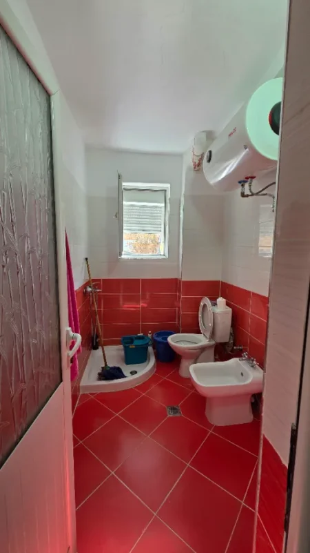 Lushnje, shitet apartament 2+1+Ballkon Kati 1, 74 m² 55.000 € 