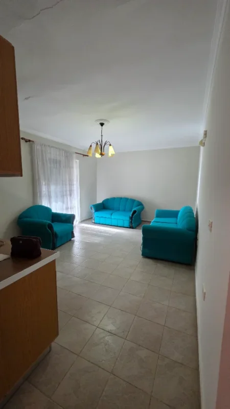 Lushnje, shitet apartament 2+1+Ballkon Kati 1, 74 m² 55.000 € 