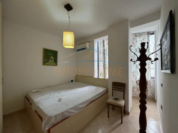 shitet apartament 2+1+Ballkon Kati 1, 73 m² 135.000 € (Ish Tregu Elektrik)