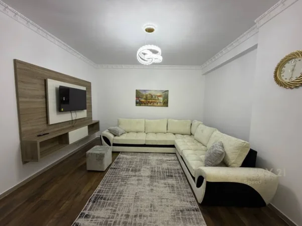 Tirane, jepet me qera apartament 2+1 Kati 4, 89 m² 500 € (astir)