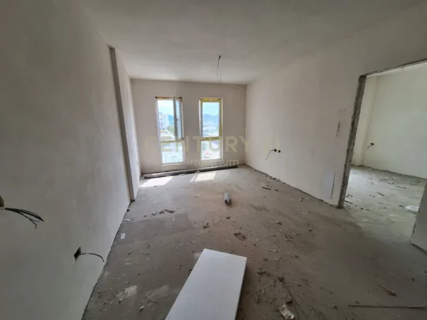 Tirane, shitet apartament 1+1 Kati 2, 55 m² 70.000 € (univers city)