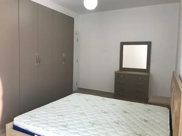 Tirane, jap me qera apartament 1+1+Ballkon Kati 3, 65 m² 56,000 Leke (Selaudin Zorba (rrugica e spitalit American 2), QSUT/Fakulteti i Mjeksise)