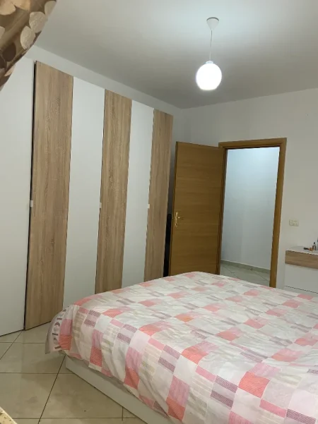 Tirane, jepet me qera apartament 1+1+Aneks+Ballkon Kati 7, 76 m² 400 € (Sokrat Miho ( shkolla re astir$)