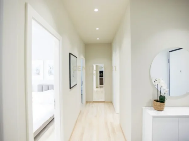 Tirane, jepet me qera apartament 2+1+Ballkon Kati 12, 100 m² 1.500 € (rruga e elbasanit)